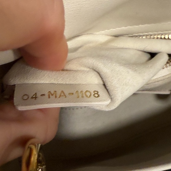 LADY DIOR SMALL IN LIKE NEED COND.  ALL HAND-BEADED AND STITCHED. - Picture 6 of 8